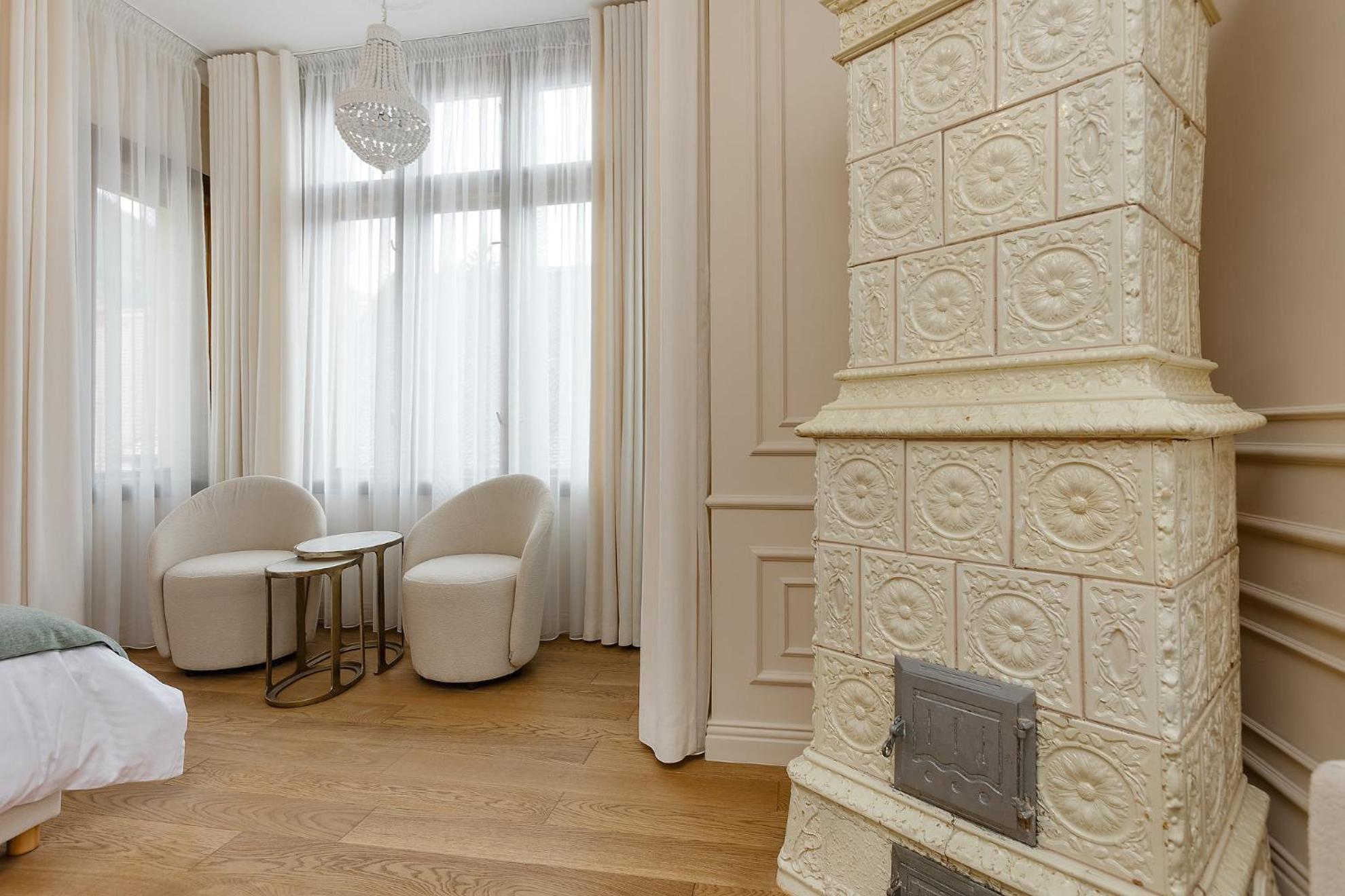 1910 Boutique - Self Check-In Only Hotel Braşov Buitenkant foto