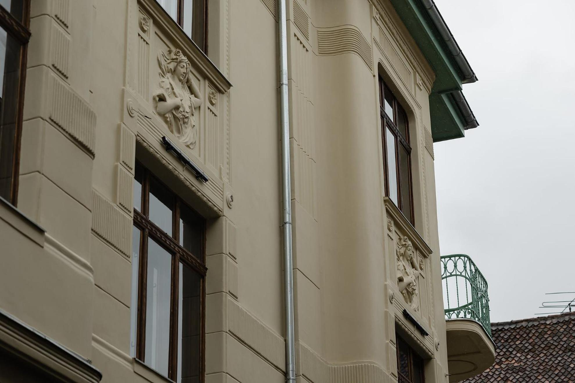 1910 Boutique - Self Check-In Only Hotel Braşov Buitenkant foto